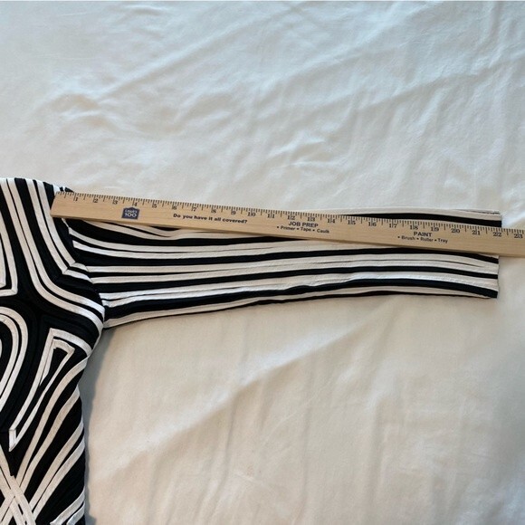 Alexandra Rosati Designer 2 Pc Black White Mesh Geometric 3D Jacket & Top SZ 10 - Picture 14 of 15